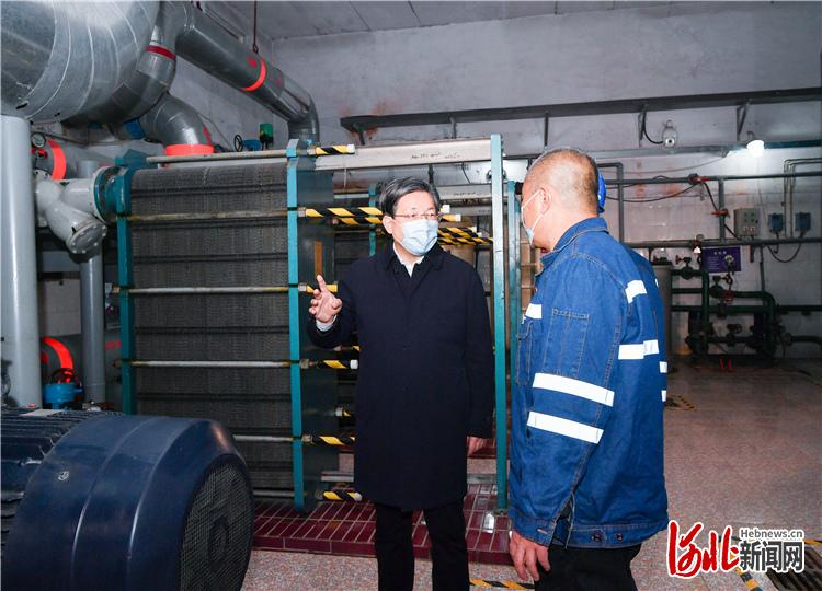 王東峰在石暗訪檢查供暖工作：時刻關(guān)心民生冷暖(圖3)